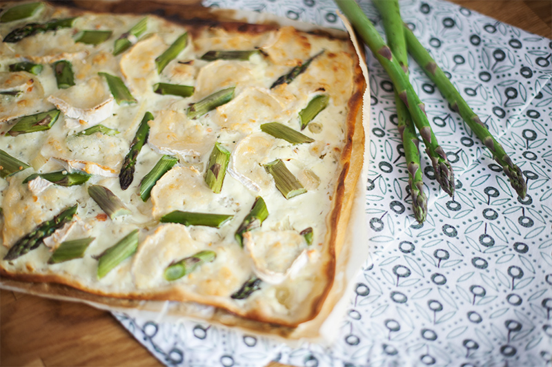 flammkuchen-mit-spargel-ziegenkease-01