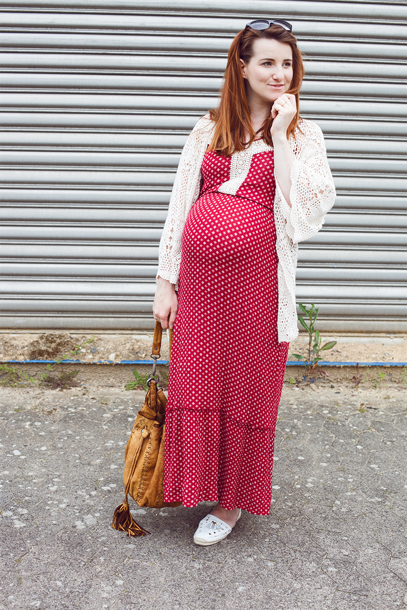 always-like-a-feather-outfit-boho-kleid-schwangerschaft-05