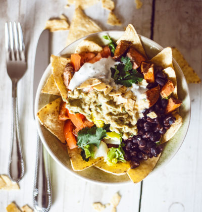 Leckeres Süßkartoffel-Nacho-Bowl Rezept